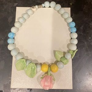 VINTAGE! Parrot Pearls necklace